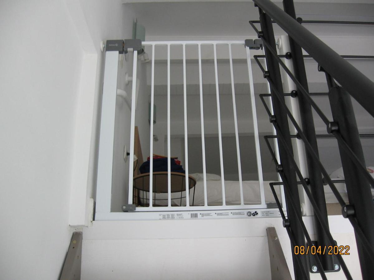 Appartement Avec Chambre En Mezzanine Rognac Exterior foto